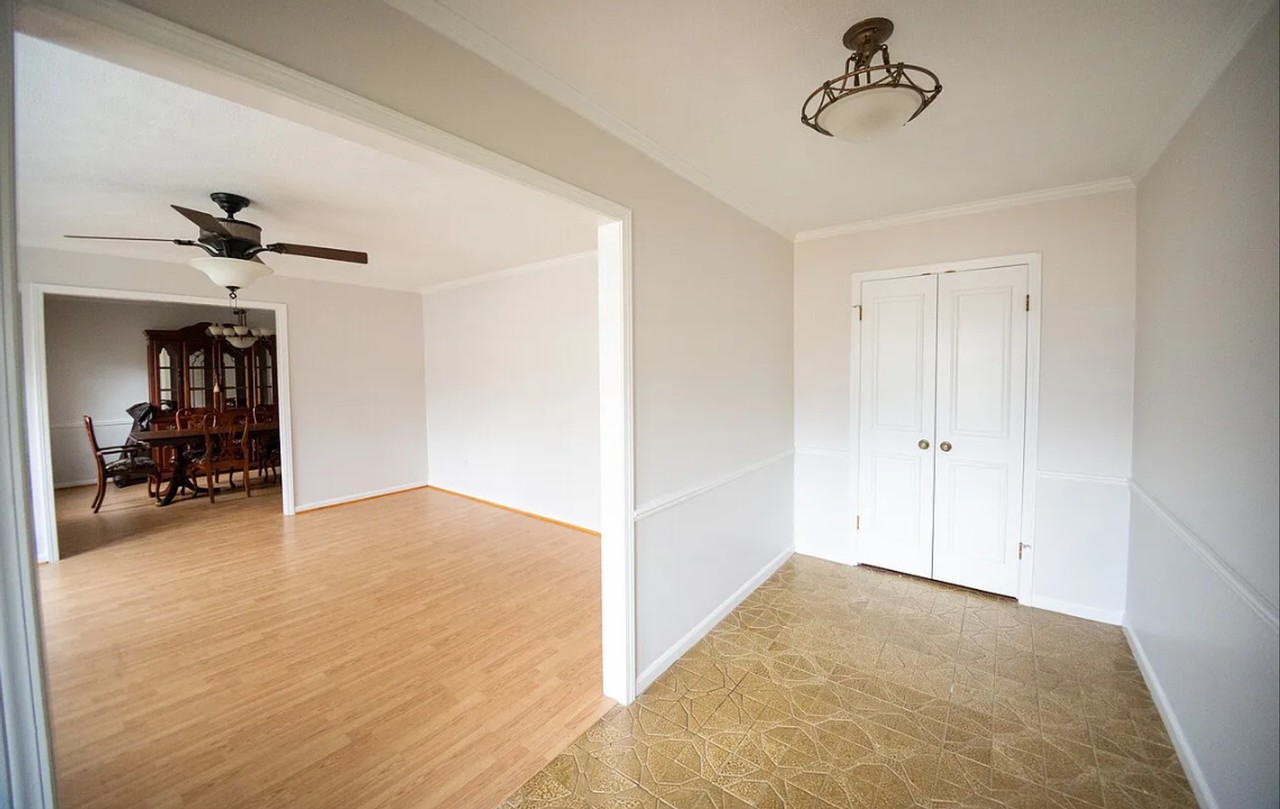 3322 Shirehill Ln - Photo 2 of 22