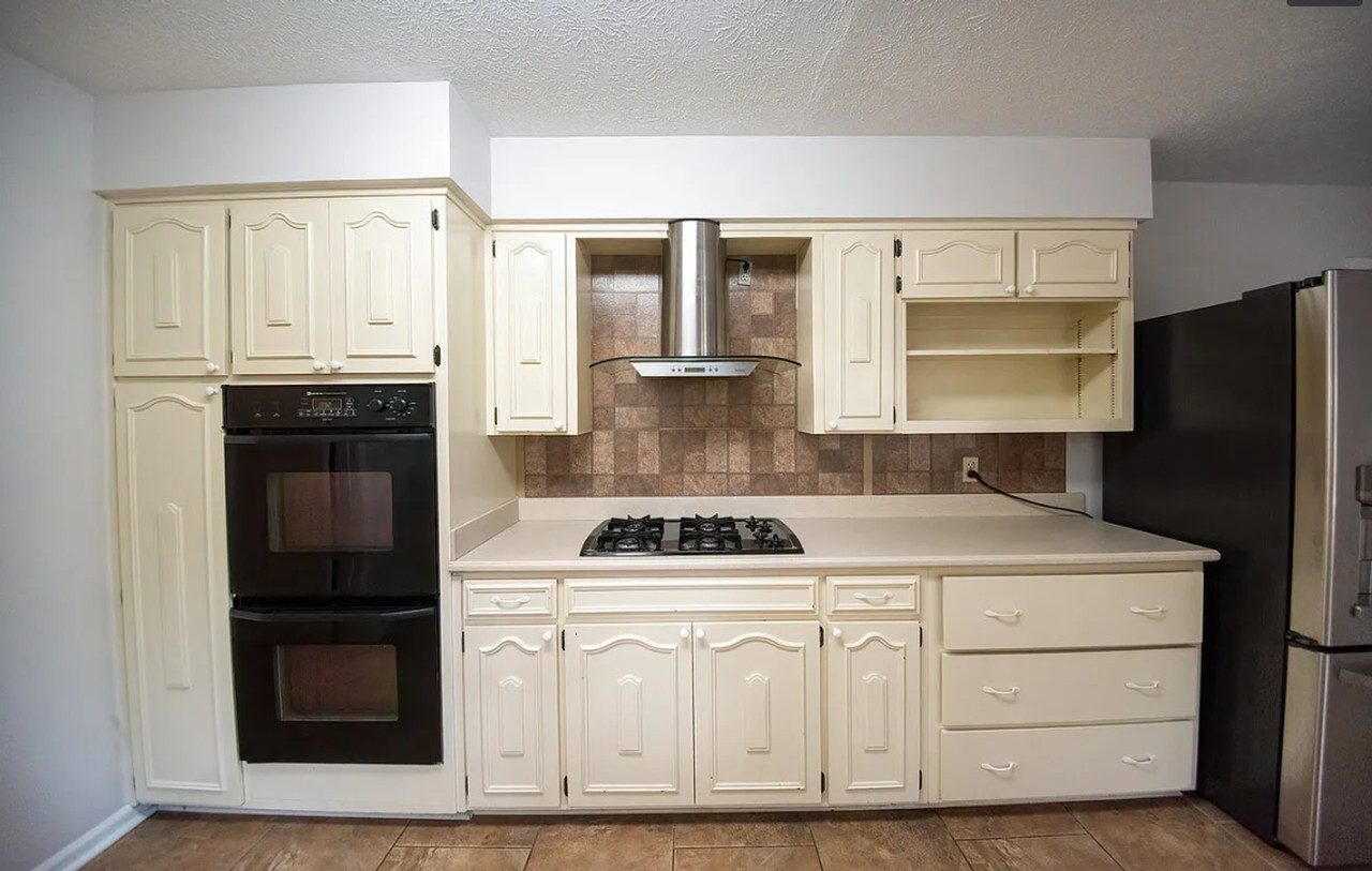 3322 Shirehill Ln - Photo 6 of 22