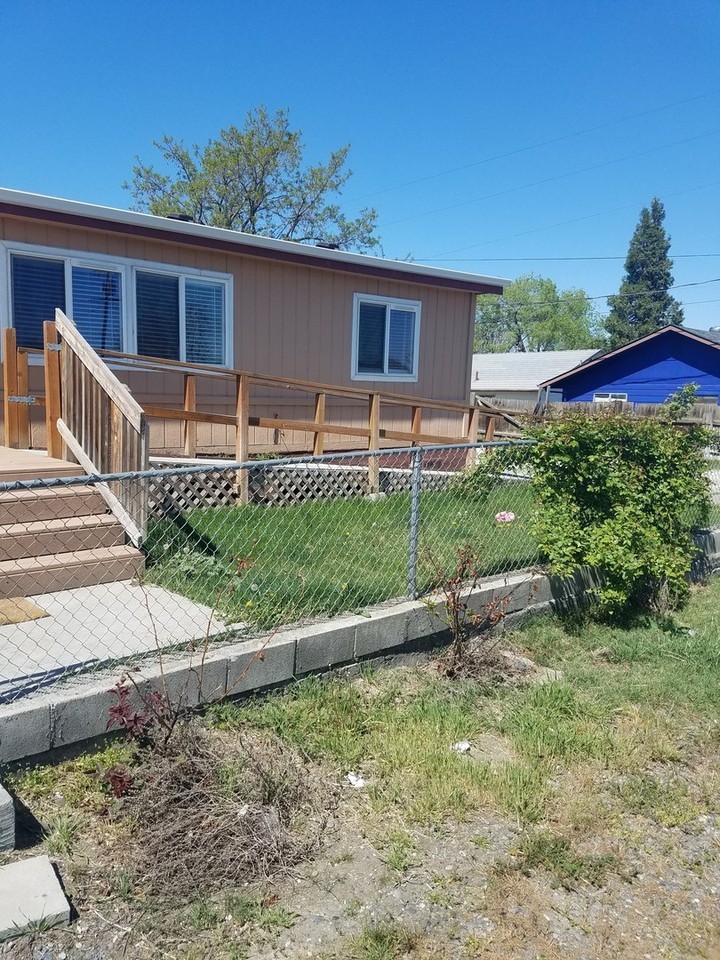 732 F St - Photo 2 of 35