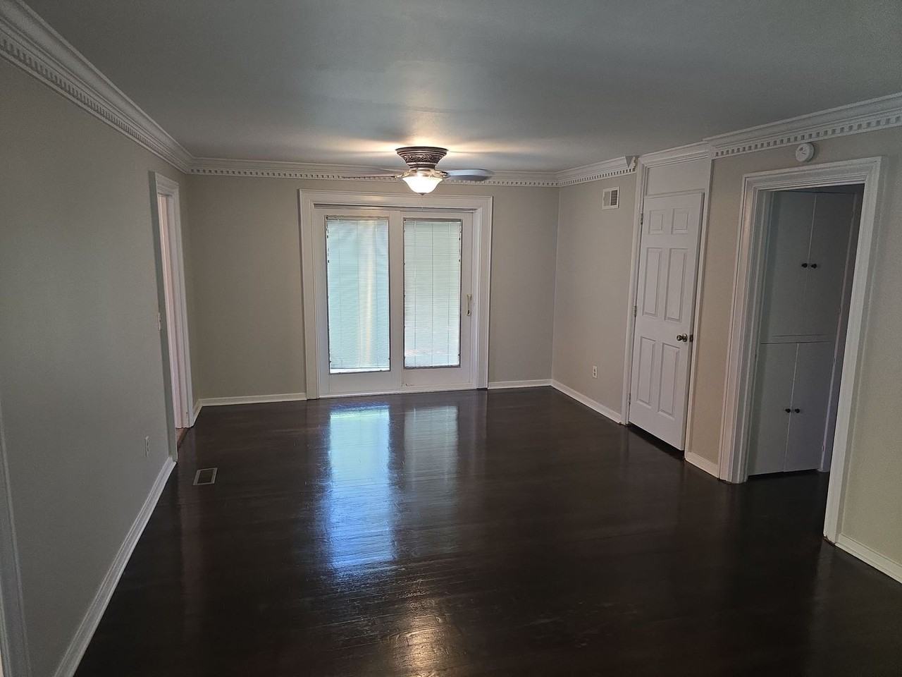 1718 Springfield Ave - Photo 6 of 13