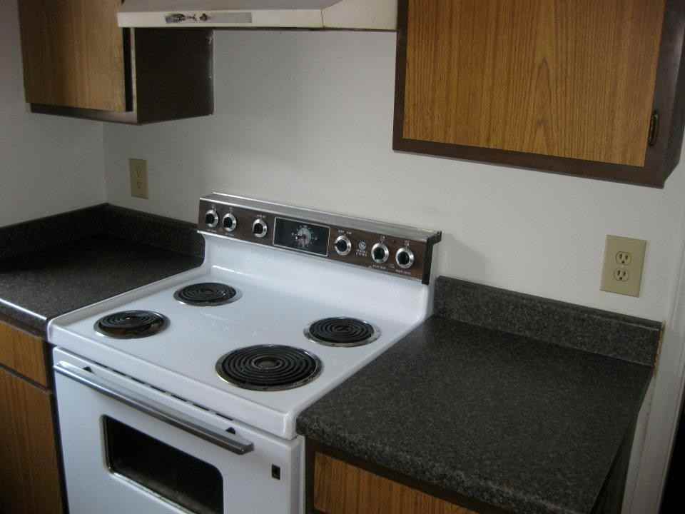 7813 S Douglas Ave - Photo 2 of 9