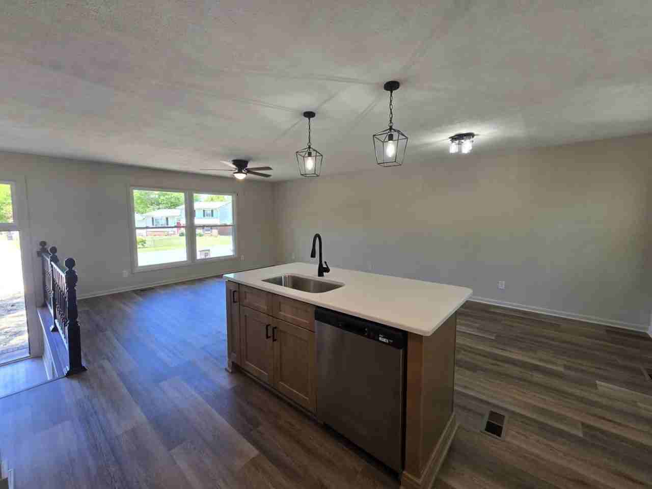1819 Cawdor Dr - Photo 7 of 29