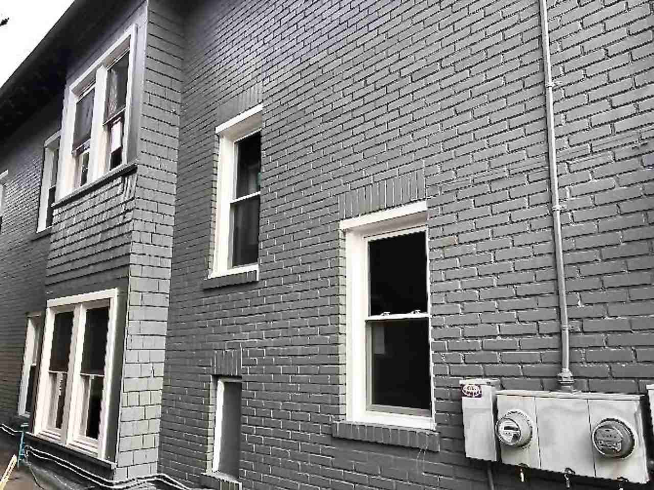 *** Squirrel Hill Gem * Huge Apartment * On Murray Avenue * Spacious * Renovated * Pet Friendly * Available Now *** - Photo 3 of 25