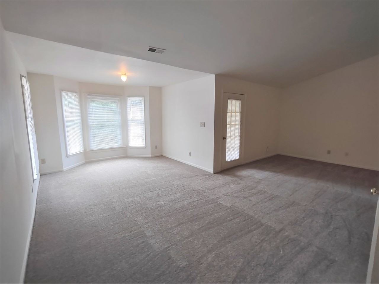 7366 Rose Terrace Ct - Photo 7 of 20