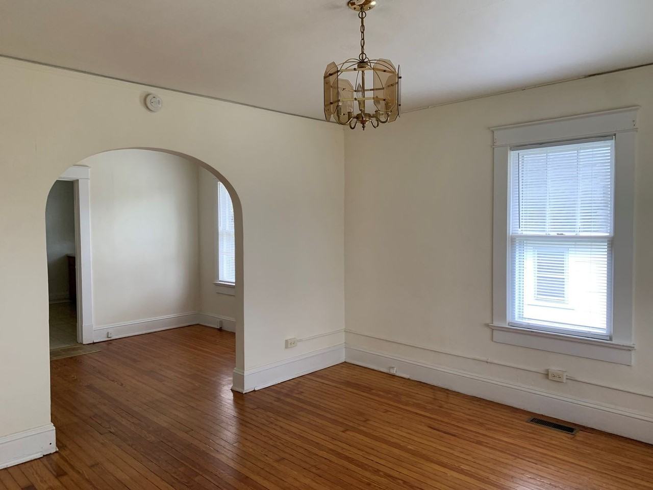 239 Mcwane Cir - Photo 2 of 11