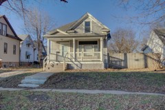 2230 Redwood Ave - Photo 1 of 1