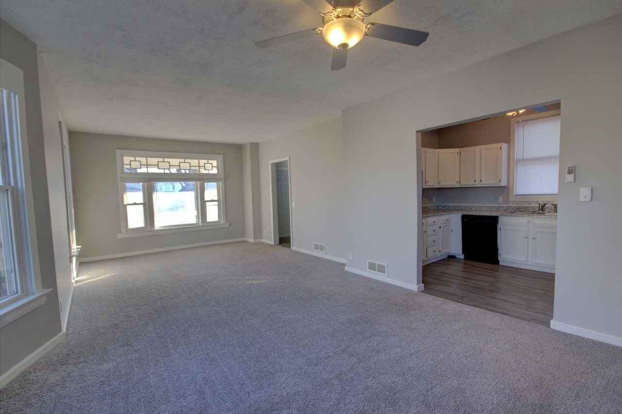 2230 Redwood Ave - Photo 7 of 20