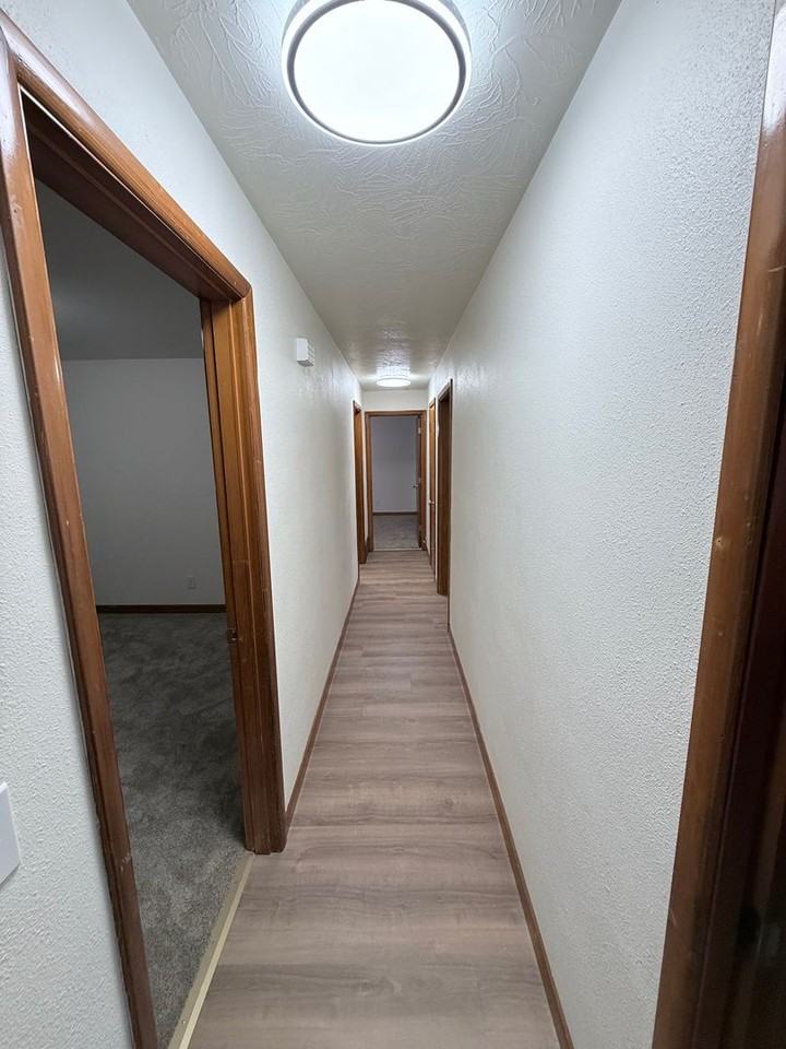 1588 N 6th Ave - Photo 3 of 17