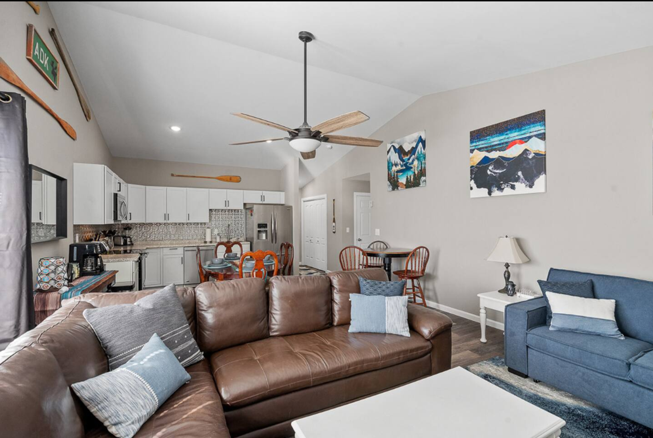 South Shore Edgewater Estate - Photo 5 of 50