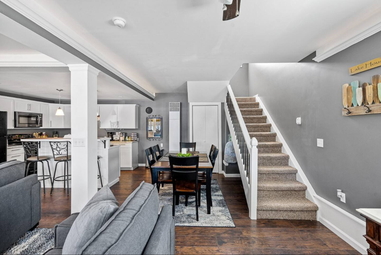 South Shore Edgewater Estate - Photo 6 of 50