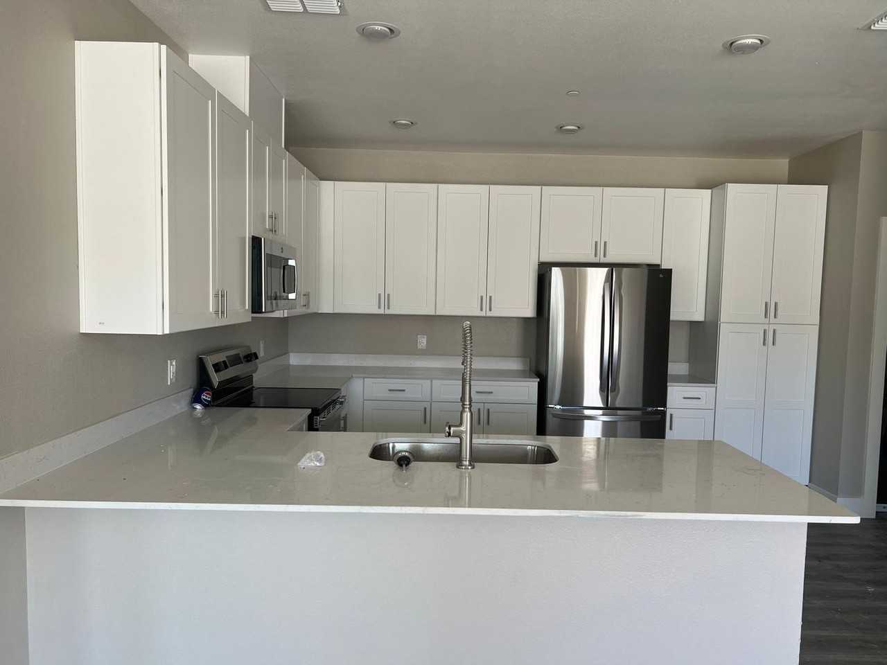 405 Richlands Way - Photo 6 of 8