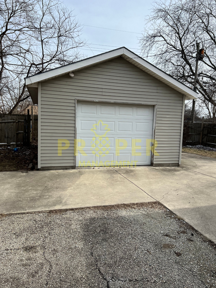 1440 Philadelphia Dr - Photo 3 of 11