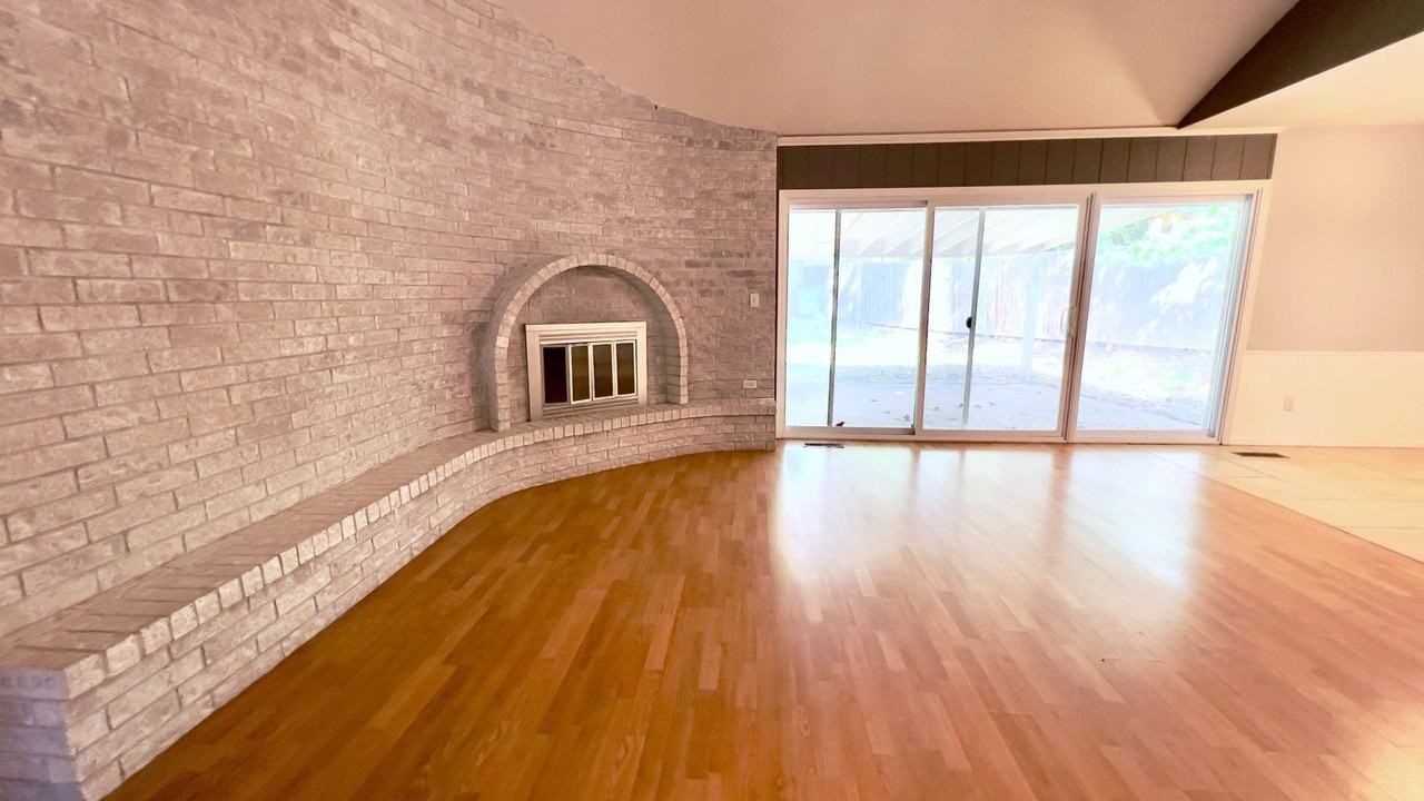7314 S 69th East Ave - Photo 4 of 18