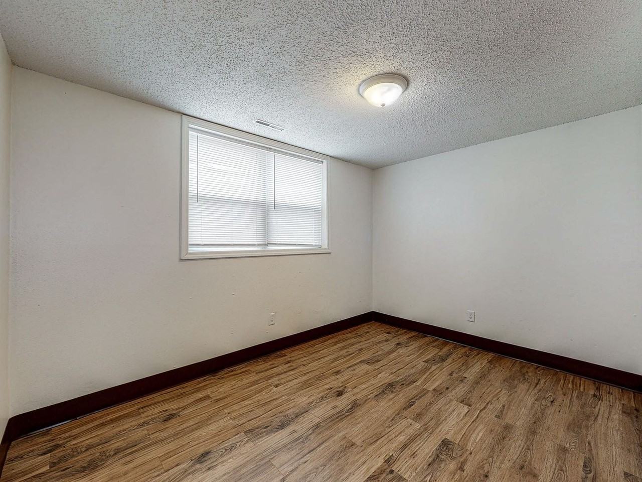 509 Welch Avenue - Photo 7 of 14