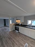 featured image of 611 W Matthew St