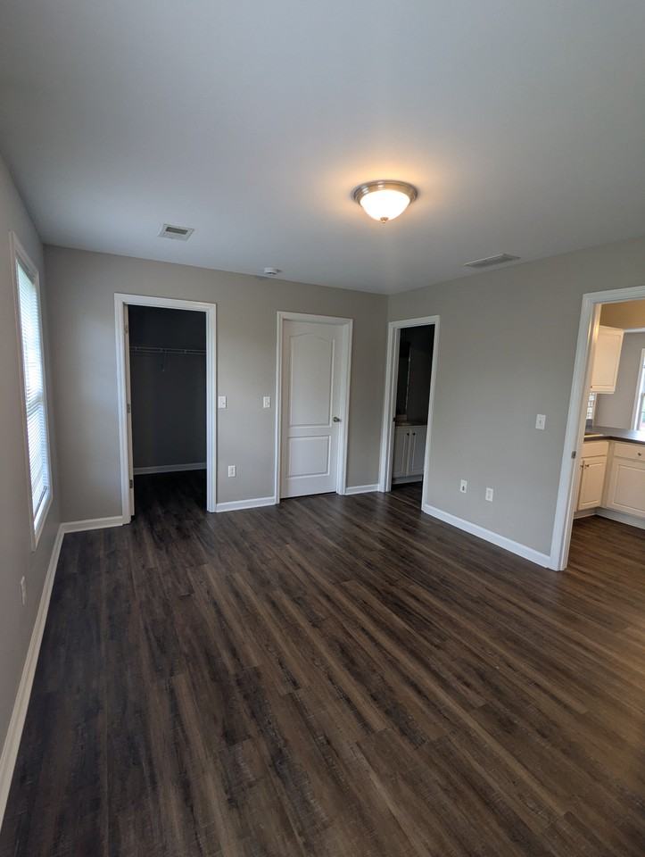1024 Danielle Ct #3 - Photo 5 of 10