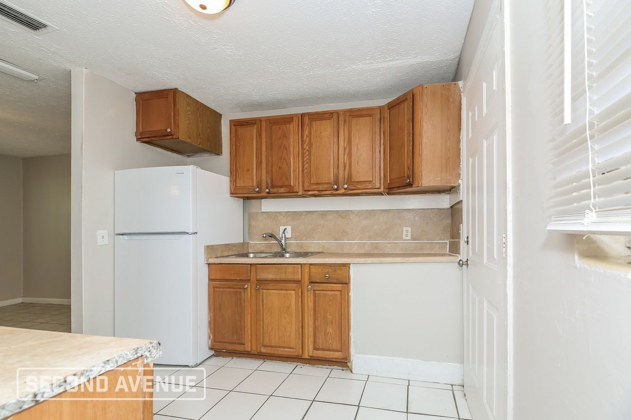 4157 Mcmillan Cir - Photo 4 of 26