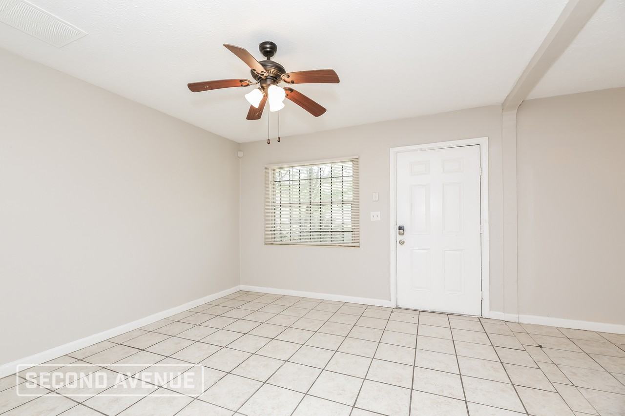 4157 Mcmillan Cir - Photo 6 of 26