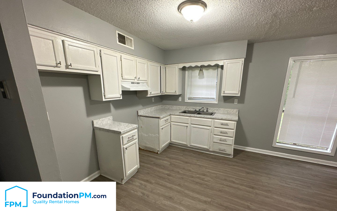 901 Chesterton Dr - Photo 6 of 11