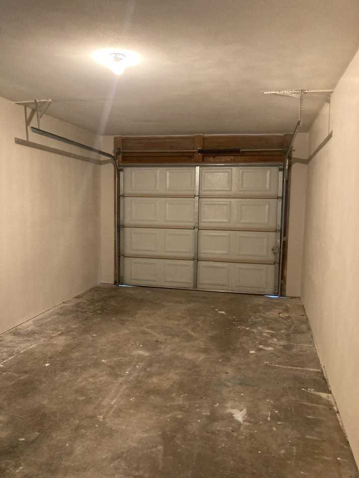707 Plankway Dr - Photo 4 of 43