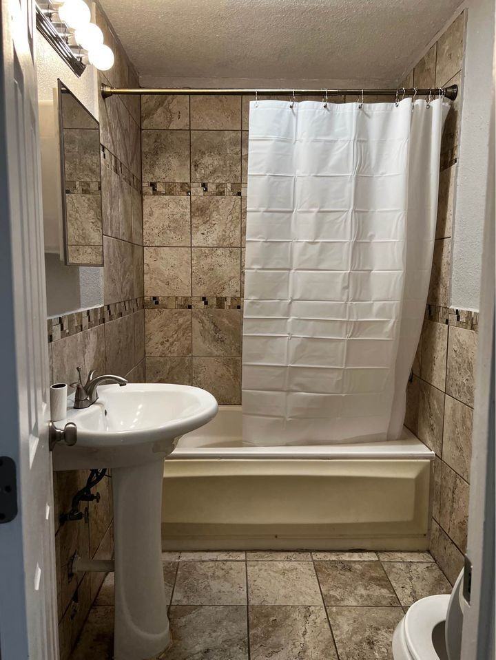 1024 E Easton St #A - Photo 5 of 18