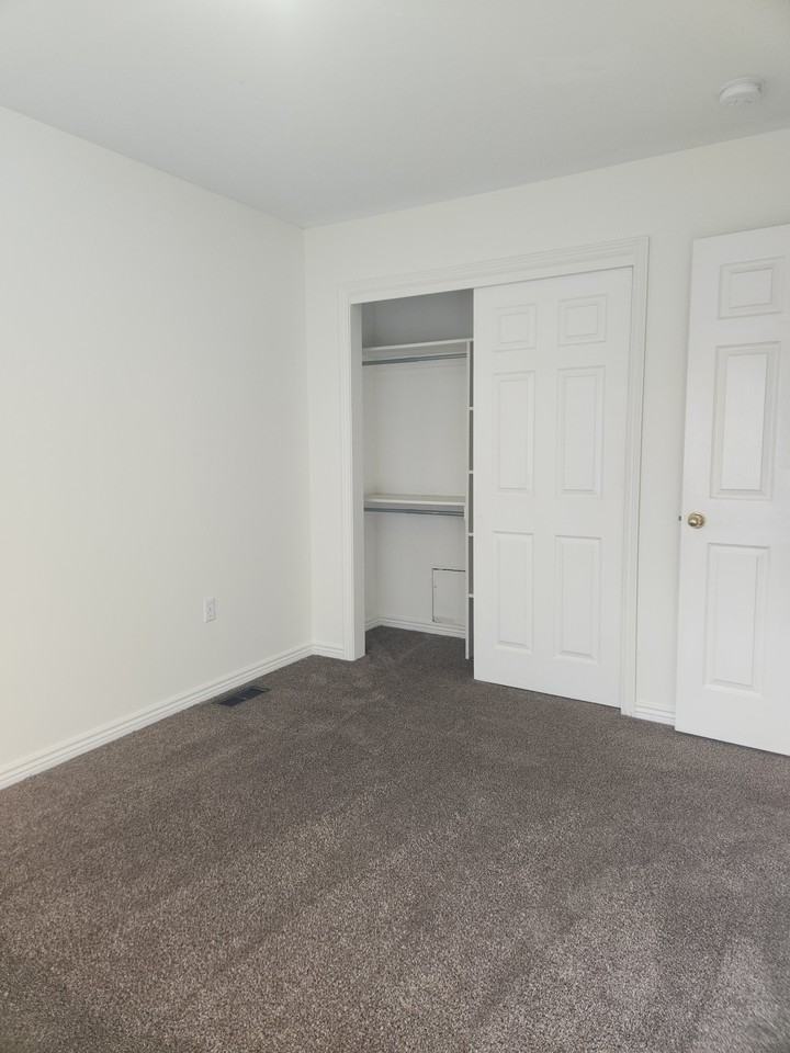 1130 N.W. #4 - Photo 4 of 17