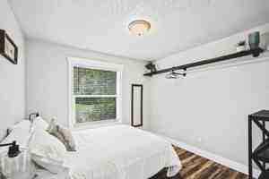 featured image of 11168 N Bartlett Ave