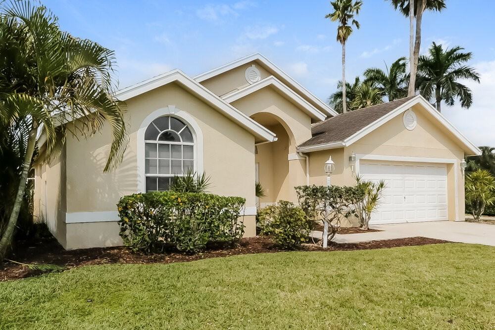 12996 Meadowbreeze Dr - Photo 3 of 16