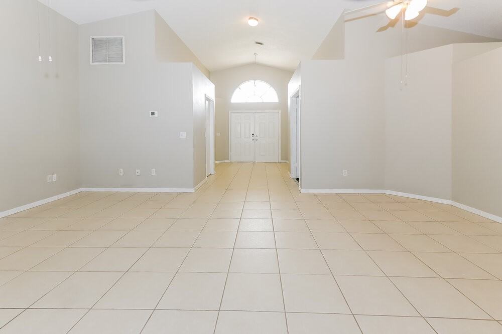 12996 Meadowbreeze Dr - Photo 5 of 16