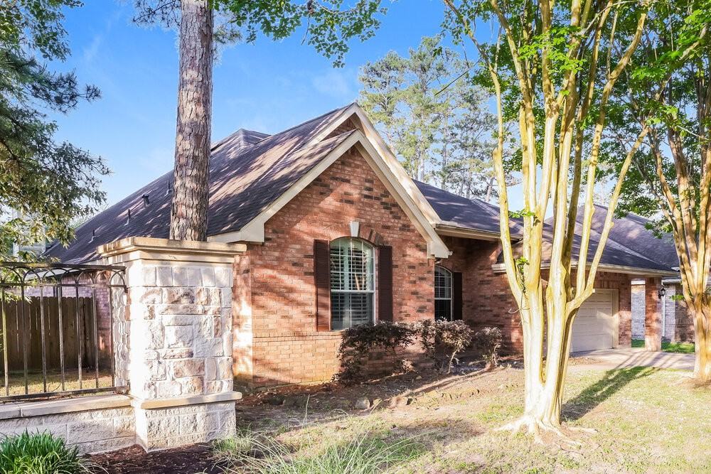 20868 Bentwood Oaks Dr - Photo 3 of 16