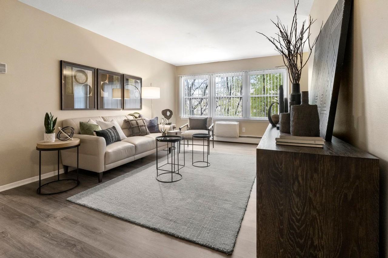 5621 Minnetonka Blvd - Photo 3 of 21