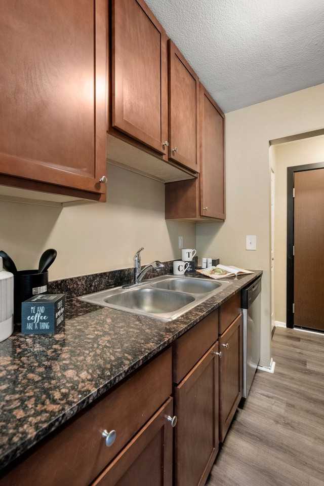 5621 Minnetonka Blvd - Photo 7 of 21