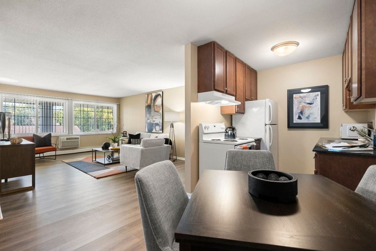 7449 Imperial Drive - Photo 7 of 19