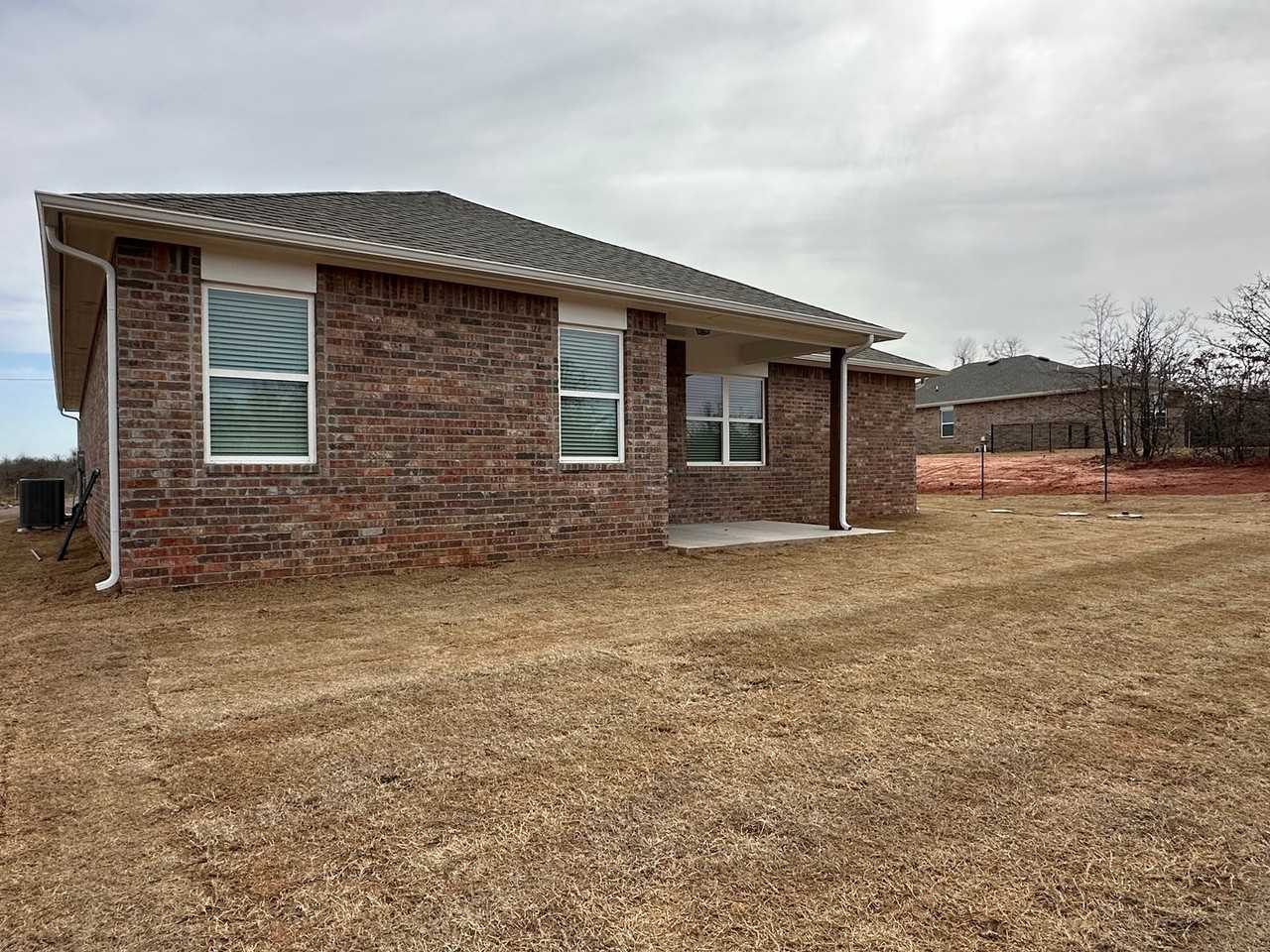 18040 Lantana Loop - Photo 7 of 37