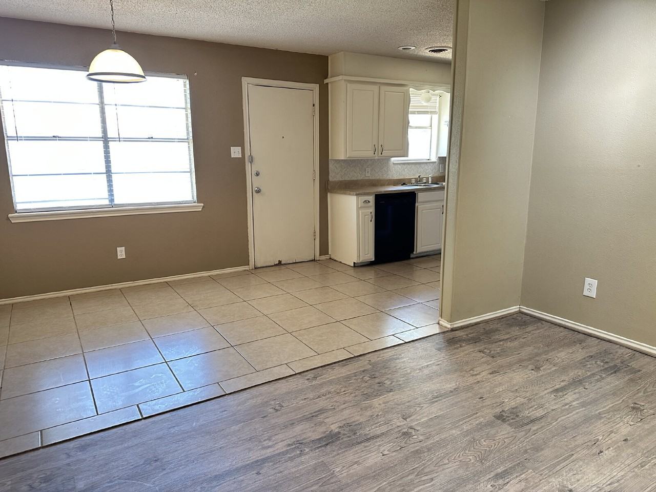 5613 16th Pl - Photo 5 of 14