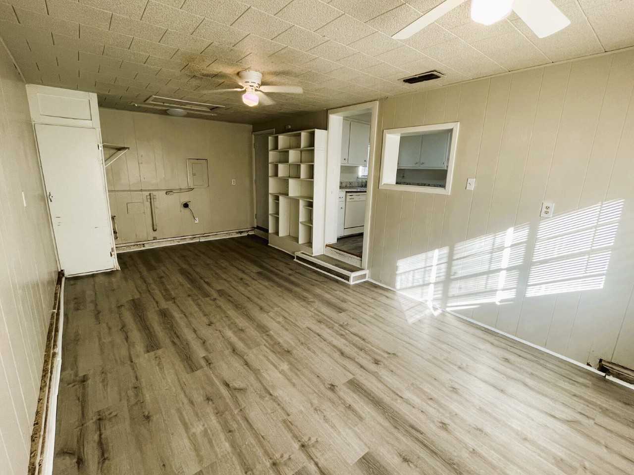 504 81st St - Photo 5 of 8