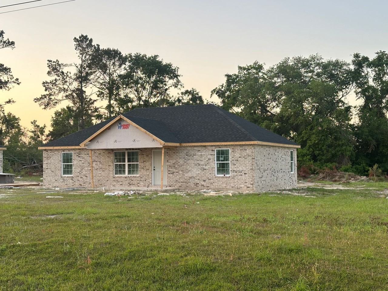 206 Mcbride St - Photo 2 of 21