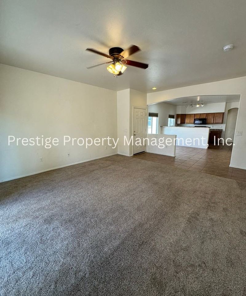 449 E Placita Nodo - Photo 3 of 26