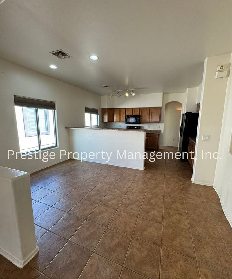 449 E Placita Nodo - Photo 5 of 26