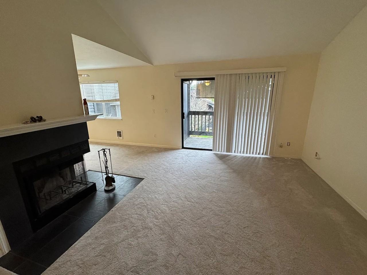 9480 Sw 146th Ter - Photo 4 of 15