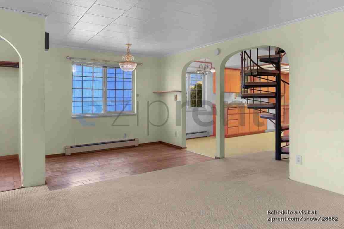 408 Whitworth Ave S - Photo 5 of 20