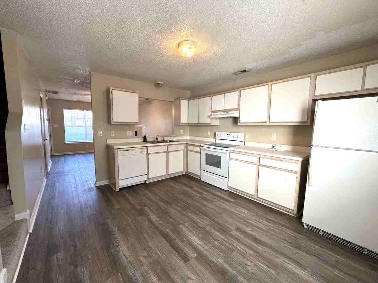 104 Meadowbrook Ln - Photo 7 of 23