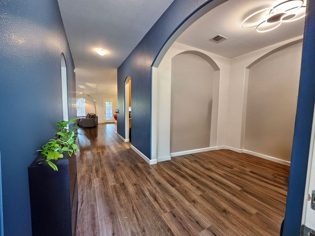 2203 Boneset Trl - Photo 7 of 38