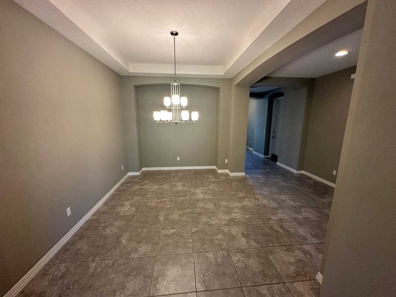 14212 Sunridge Blvd - Photo 2 of 26