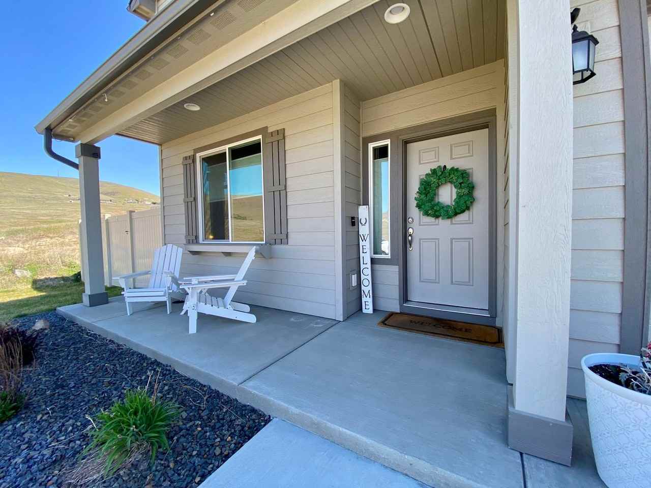 911 N Mount Aix Way - Photo 3 of 31