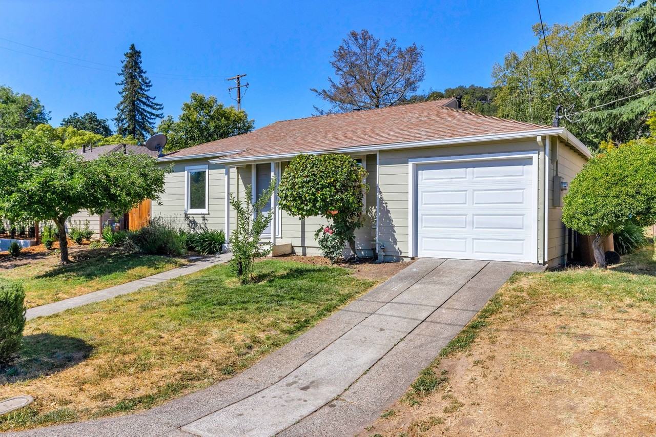 205 Homewood Ave - Photo 3 of 23