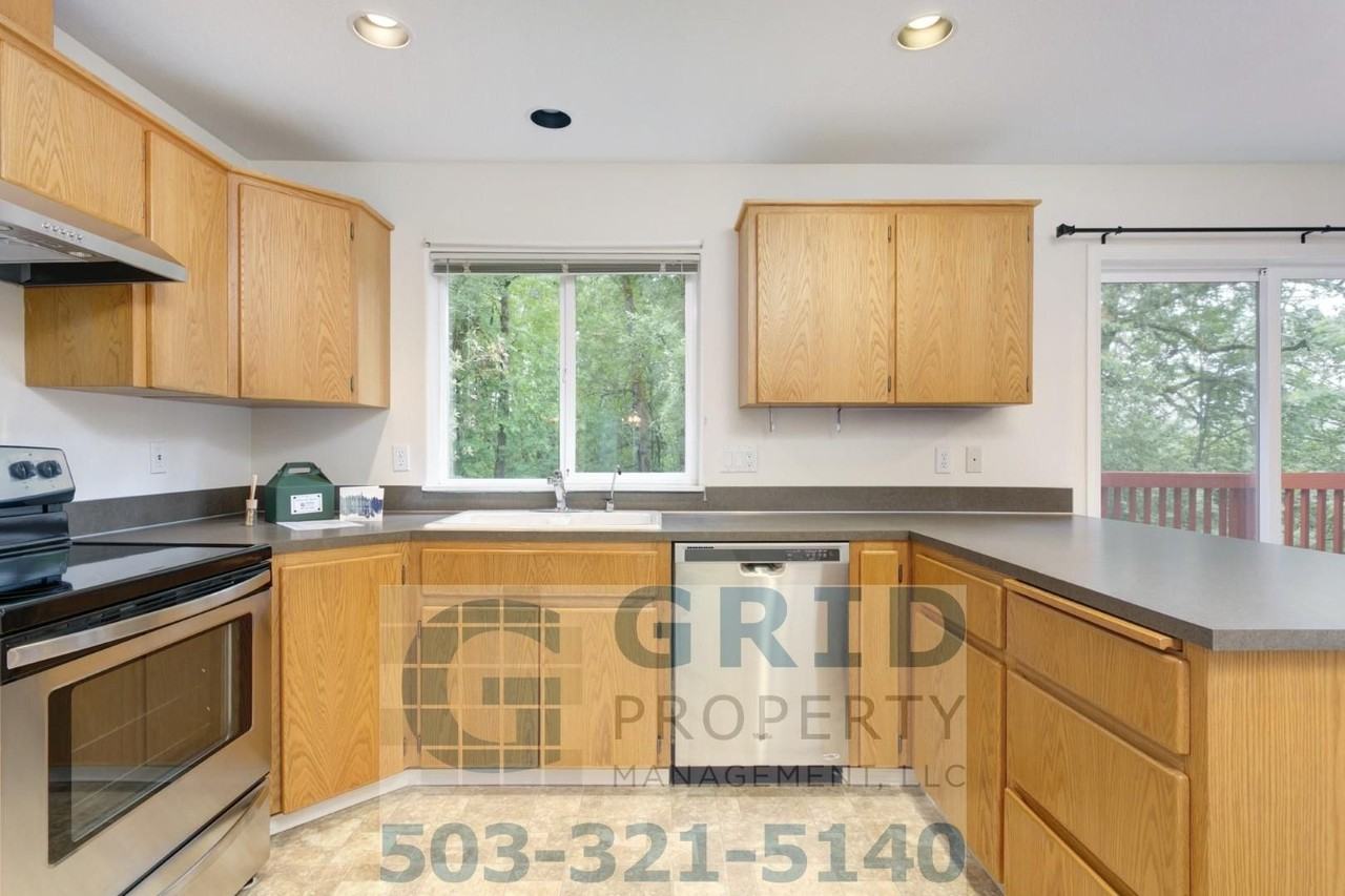 8650 Sw Goldstone Pl - Photo 6 of 33