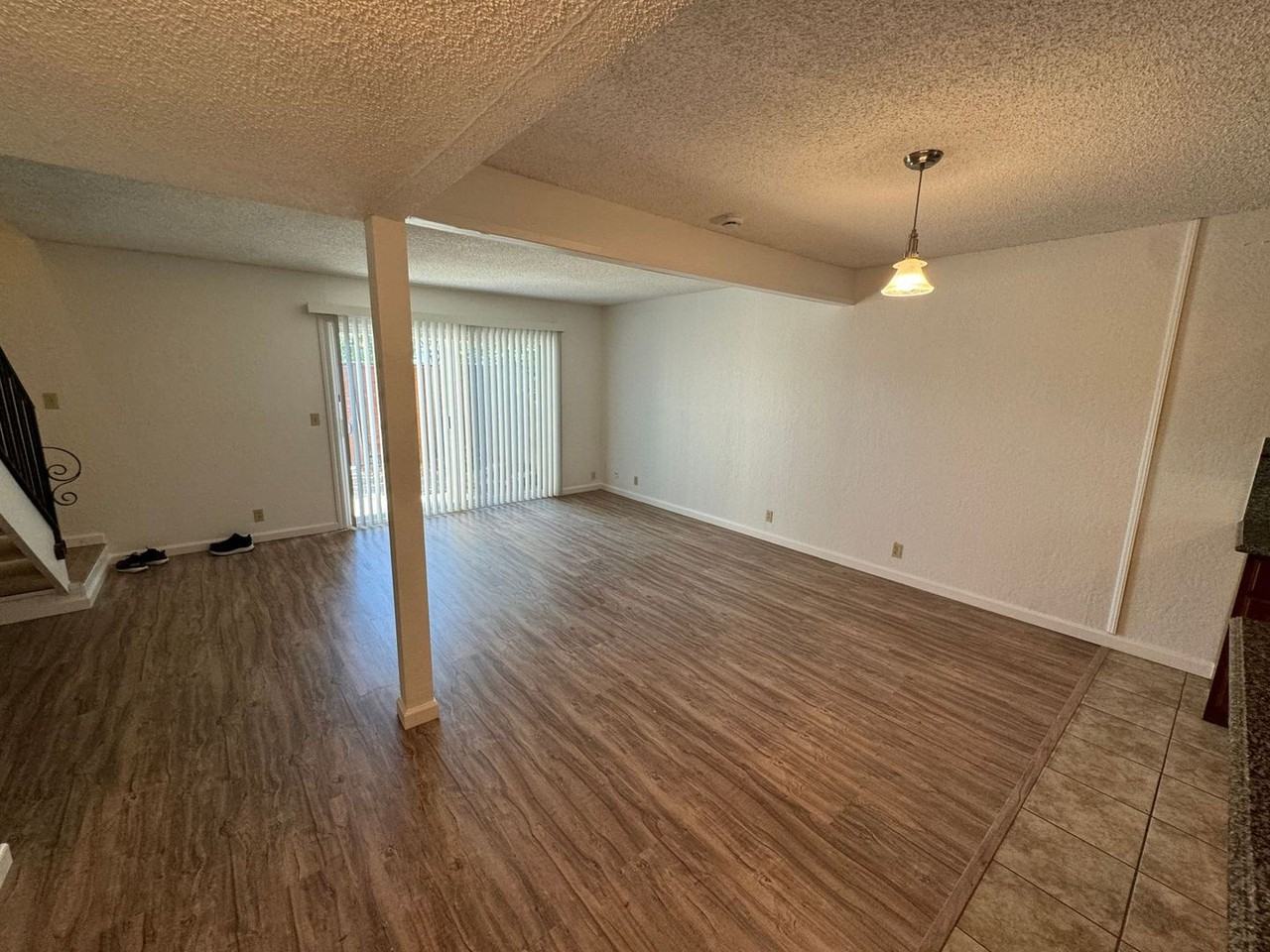 2027 Alta Loma St - Photo 3 of 14