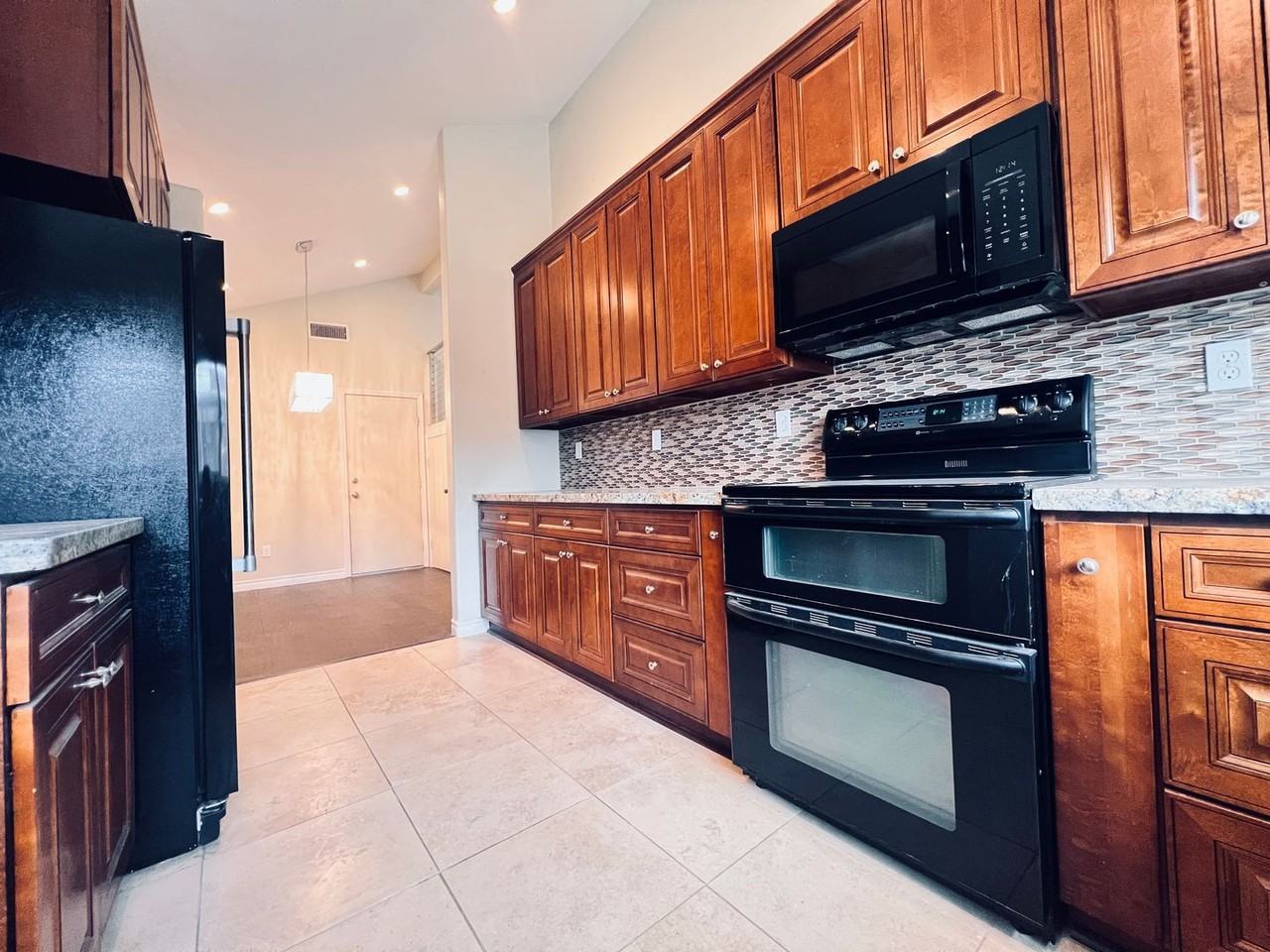 8774 Cordial Rd - Photo 5 of 16
