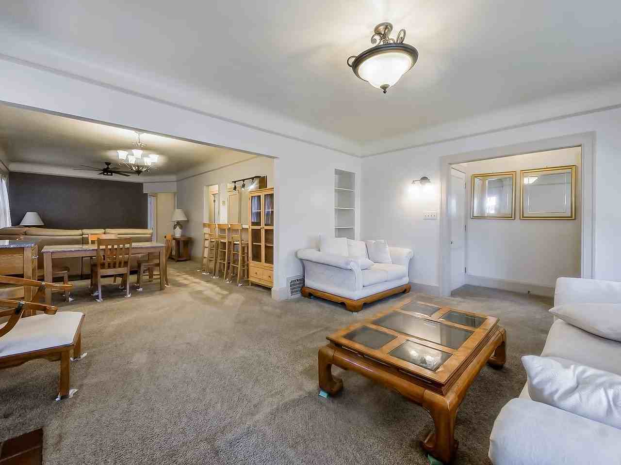 1348 Somerset Ave Uppr - Photo 3 of 35